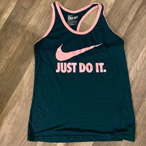 Nike tank